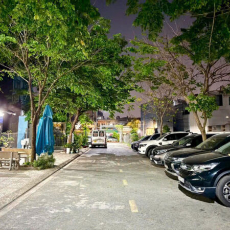 ????Căn nhà 5 tầng kiên cố, đẹp chỉn chu – ngay trung tâm Thới An, Q12 đang chờ gia chủ mới!