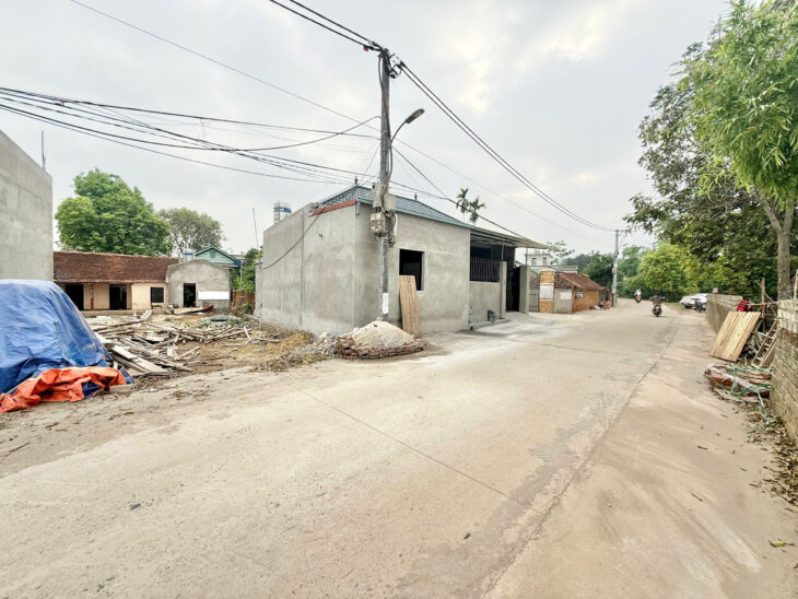 Lô đất trục chính kinh doanh Thạch Thất, sát khu Công Nghệ Cao Hoà Lạc