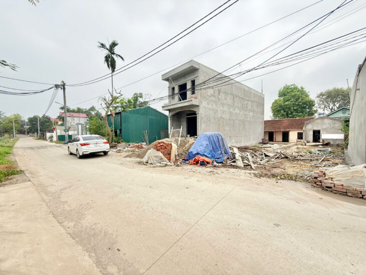 Lô đất trục chính kinh doanh Thạch Thất, sát khu Công Nghệ Cao Hoà Lạc