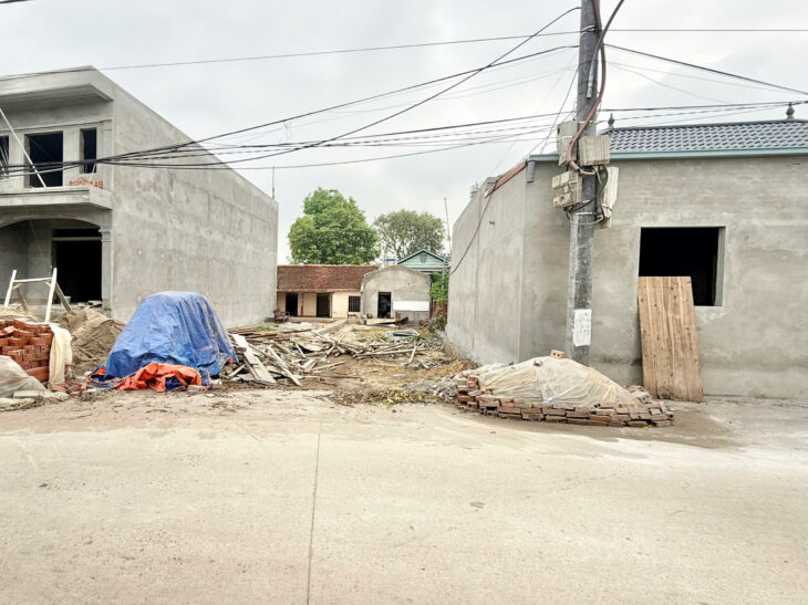 Lô đất trục chính kinh doanh Thạch Thất, sát khu Công Nghệ Cao Hoà Lạc