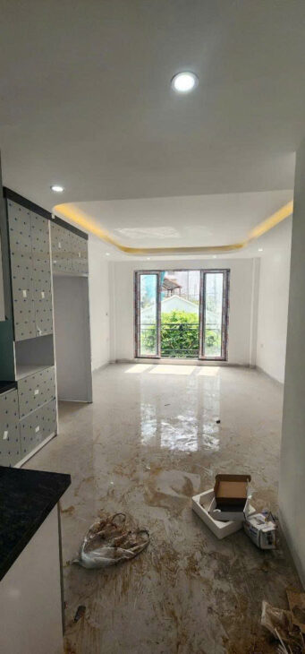 Phân Lô Lê Trọng Tấn THANG MÁY – Ô TÔ – FULL NỘI THẤT DT 36m2 Giá 14.6 tỷ