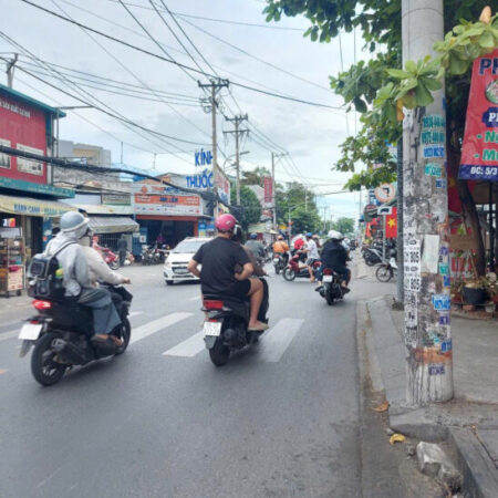 ???? Nhà 2 Tầng ngay Nhà Thờ Ba Thôn sàn 100m2- Ngang Chuẩn 4m hẻm xe tải chỉ 3,85 tỷ ???????????? ☘️Diện ???? Nhà 2 Tầng ngay Nhà Thờ Ba Thôn sàn 100m2- Ngang Chuẩn 4m hẻm xe tải chỉ 3,85 tỷ ???????????? ☘️Diện