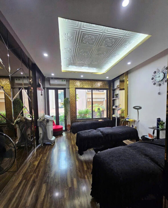 18 TỶ – Bán nhà phân lô Nguyễn Chí Thanh – Ô tô tránh kinh doanh – 50m ra mặt phố