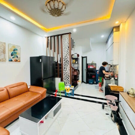 SIÊU HÓT- nhà Tô Vĩnh Diện- 8,7 tỷ – mới xây- An ninh tuyệt đối.