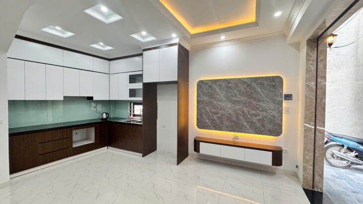 Bán nhà 5 tầng Yên Vĩnh,Kim Chung, Hoài Đức xây mới, 32m, ô tô đỗ gần