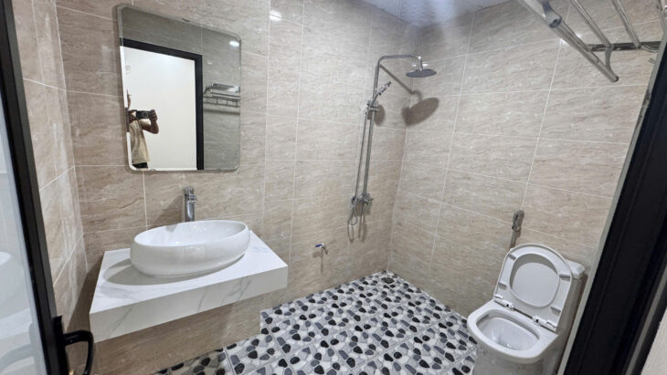 Bán nhà 5 tầng Yên Vĩnh,Kim Chung, Hoài Đức xây mới, 32m, ô tô đỗ gần