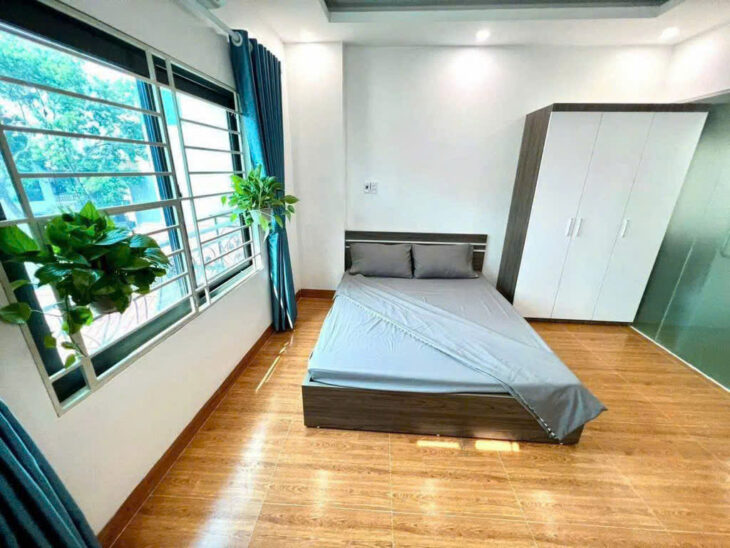 Bán nhà Phạm Văn Đồng 57m 5 tầng 9,2 tỷ