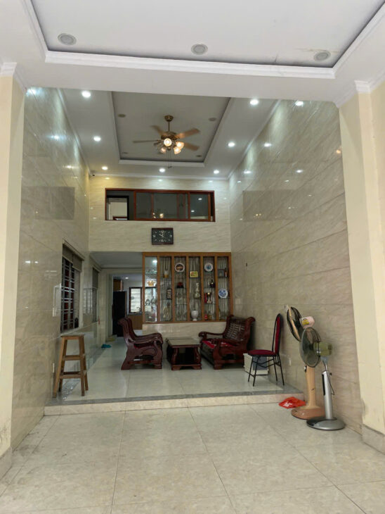 Bán nhà Nguyễn Bỉnh Khiêm gần Đại Học Y, 80m 2.5 tầng, ngõ 6m, Giá 5.2 tỉ