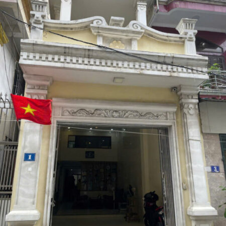 Bán nhà Nguyễn Bỉnh Khiêm gần Đại Học Y, 80m 2.5 tầng, ngõ 6m, Giá 5.2 tỉ