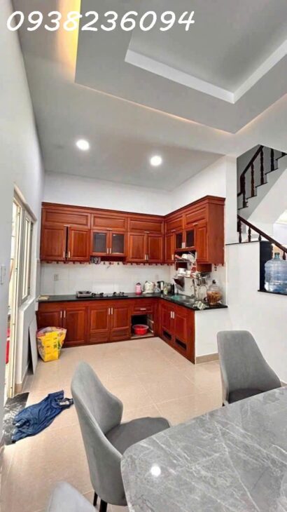 NHÀ 70m2, HẺM LỚN, FULL NỘI THẤT XỊN, GẦN CAO ĐẲNG ĐÊỊN LỰC QUẬN 12