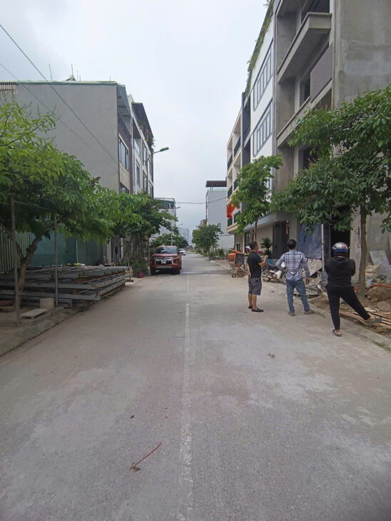 Bán đất Phân Lô 46m2 Ô Tô Tránh Vỉa Hè Rộng Sổ Đẹp Kinh Doanh Đỉnh Giá Bất Ngờ Tại Khu VIP Trâu Quỳ!