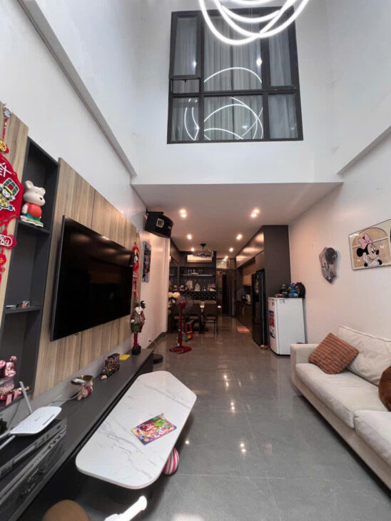 PL Hồ Đền Lừ Thang Máy – Gara Ô Tô – Nội Thất Hiện Đại DT 45m2 6 tầng Giá 19.5 tỷ