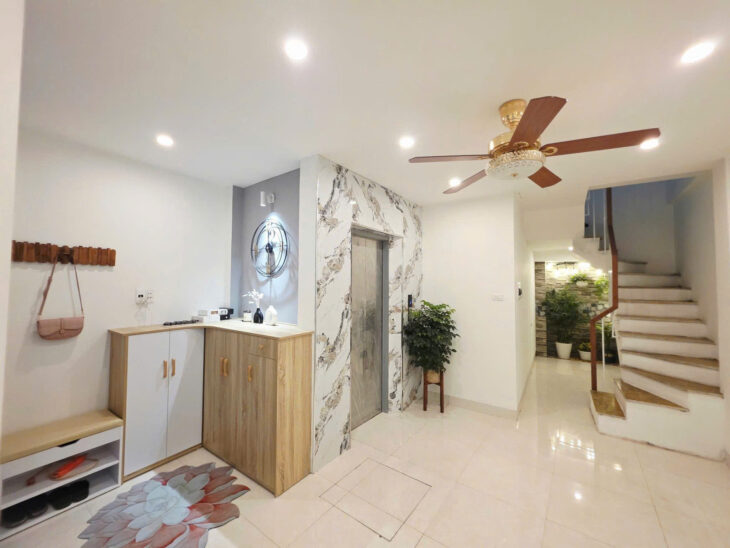 NHÀ NGỌC HÀ – 7 TẦNG THANG MÁY – DT 31m2 7 tầng mặt tiền 4m Giá 8.2 tỷ