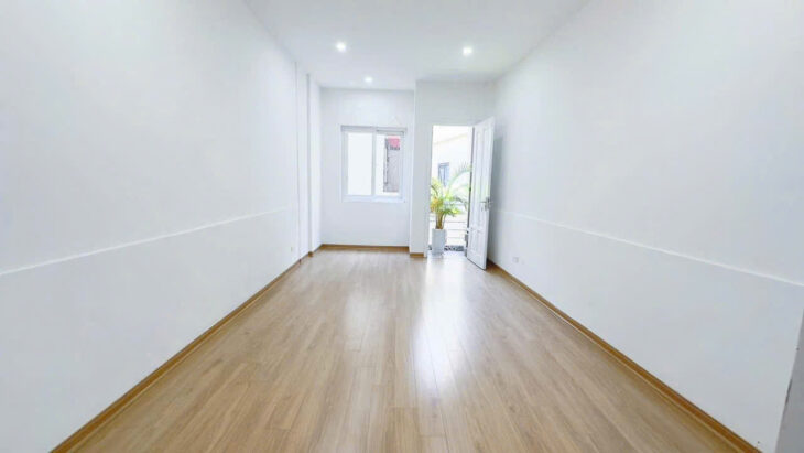 Nhà Mới Đẹp Khương Đình Full Nội Thất Ngõ Rộng DT 32m2 5 tầng MT 3.8m Giá 6.8 tỷ