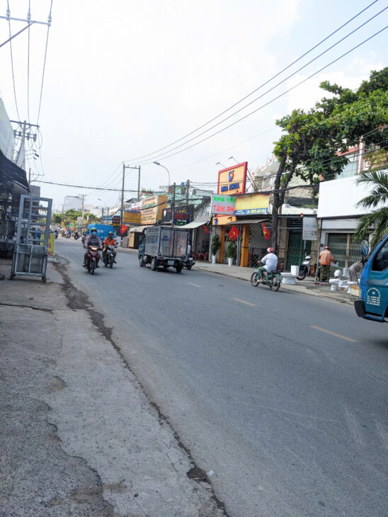 Bán nhà MTKD Bình Long 4x27m. Nhà 1 lầu ok. Giá 14.8 Tỷ, Tân Phú, Khu kinh doanh xầm uất.