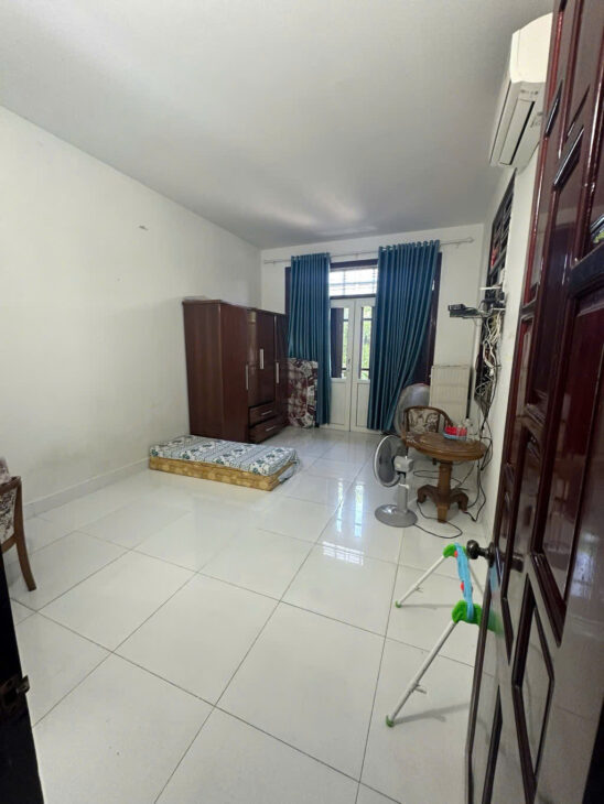 MẶT TIỀN KINH DOANH ĐƯỜNG 33m SÂN BAY ĐÀ NẴNG 300m2 sử dụng CHỈ 11 TỶ NHỈNH