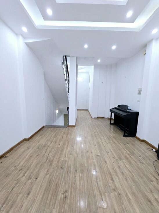 BÁN NHÀ ĐẸP DÂN XÂY TRUNG LIỆT-THÁI HÀ – 40M2- 5T – MT 4.1M GIÁ CHỈ 9.5 TỶ