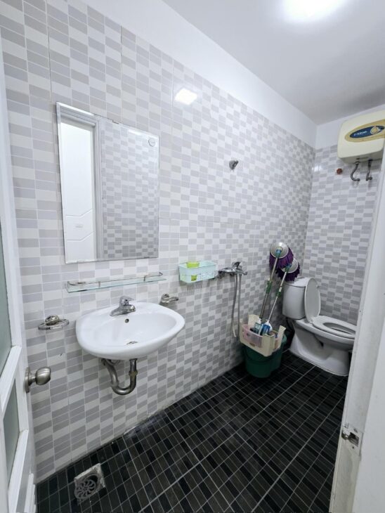 BÁN NHÀ ĐẸP DÂN XÂY TRUNG LIỆT-THÁI HÀ – 40M2- 5T – MT 4.1M GIÁ CHỈ 9.5 TỶ