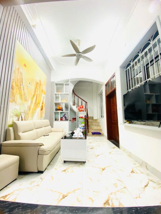 THÁI THỊNH-CHỈ QUANH 5 TỶ-DT38M- LÔ GÓC-2 THOÁNG-10M Ô TÔ TRÁNH- FULL NỘI THẤT NHẬP KHẨU