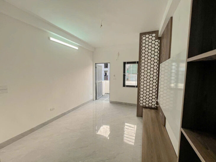 NHÀ ĐẸP HOÀNG MAI MỚI TINH – THANG MÁY DT 34m2 5 tầng MT 3.2m Giá 7.6 tỷ