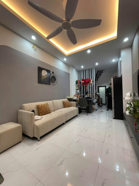 NHÀ ĐẸP HOÀNG MAI – 3 GÁC ĐỖ CỬA – 10M RA Ô TÔ DT 32m2 5 tầng Giá 7 tỷ