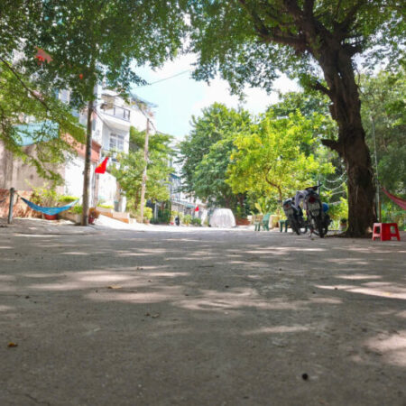 Nhà Mới 3 Tầng Cách Nặt Tiền 15M Hẻm Thẳng Xe Hơi Sổ Vuông 53m2 Gía 6,1 Tỷ Thương Lượng