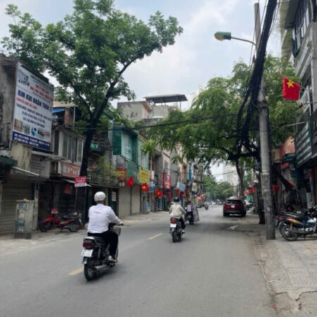 giảm mảnh đất mặt phố ĐÊ LA THÀNH, chỉ hơn 300tr/m, lô góc, mặt tiền 6.6m, gần ngã 5 ô chợ dừa giảm mảnh đất mặt phố ĐÊ LA THÀNH, chỉ hơn 300tr/m, lô góc, mặt tiền 6.6m, gần ngã 5 ô chợ dừa