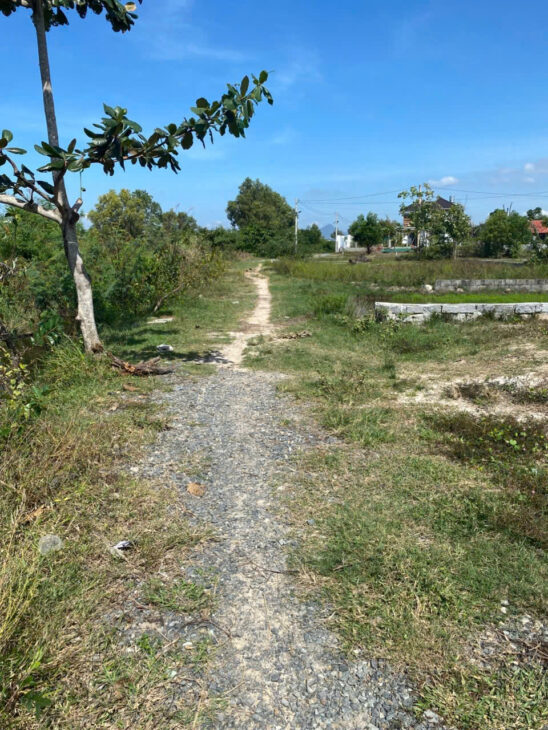 Chỉ 1.05 tỷ 881m2 đất ONT Hẻm Đinh Bộ Lĩnh, Thị xã LaGi giá ngộp sổ riêng