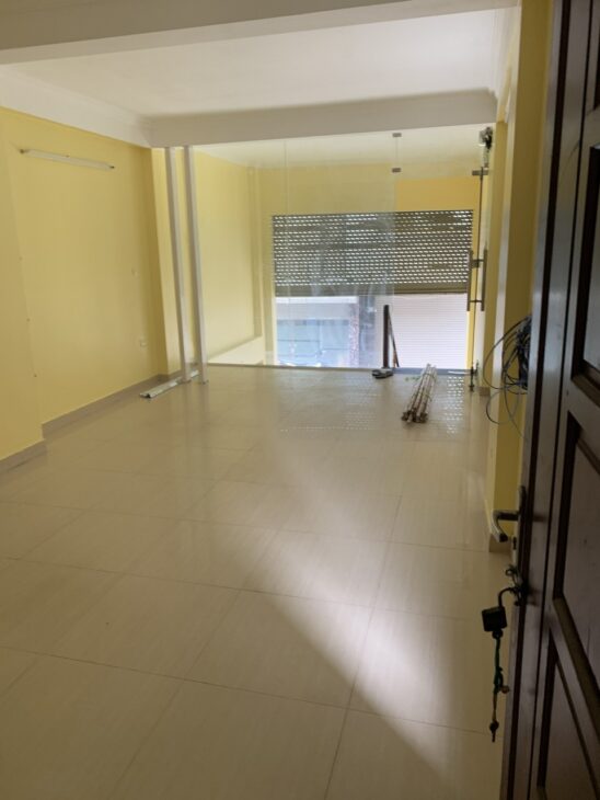Cho thuê văn phòng tầng 1- 40 m2 tại Mễ Trì Thượng, đường ô tô tránh