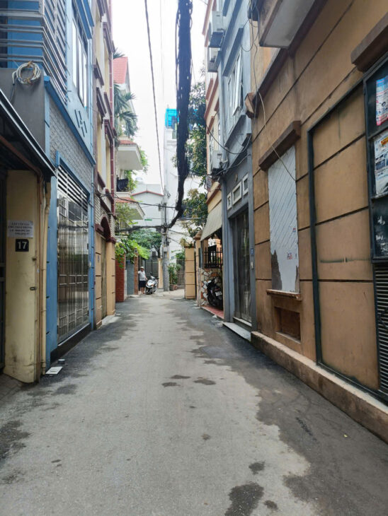 Bán nhà riêng Trạm Trôi 208m-3T, MT 8.3m, đường thông, giá tốt 12,5tỷ