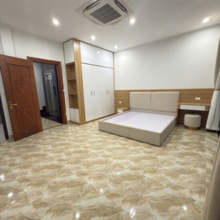 Bán nhà 5 tầng thang máy mặt ngõ phố Thụy Khuê, Tây Hồ, ô tô lùi cửa, ngõ nông, 40m, 11.5 tỷ