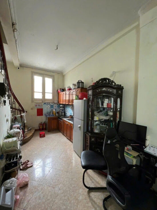 PHÁO ĐÀI LÁNG – KINH DOANH – DT 42m2 4 tầng mặt tiền 3.7m Giá 15.8 tỷ