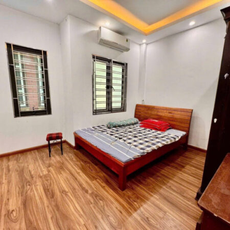 Bán Nhà Ngõ 1194 Đường Láng Nhà Đẹp DT 38m2 5 tầng MT 4.5m Giá 9.6 tỷ Bán Nhà Ngõ 1194 Đường Láng Nhà Đẹp DT 38m2 5 tầng MT 4.5m Giá 9.6 tỷ