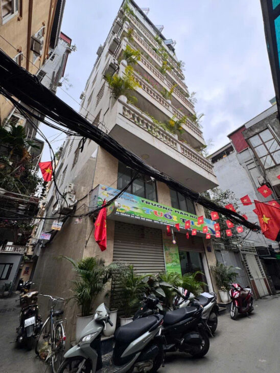 BUILDING THỔ QUAN – 9 TẦNG THANG MÁY – KINH DOANH Dt 72m2 Giá 20 tỷ