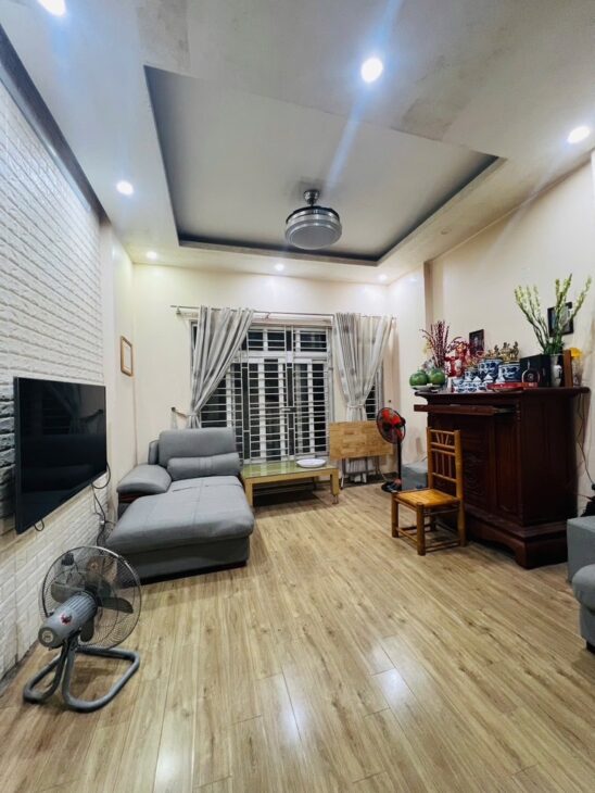 BÁN NHÀ ĐẸP DÂN XÂY TRUNG LIỆT-THÁI HÀ – 33M2- 5T – MT 5.3M GIÁ CHỈ 9 TỶ