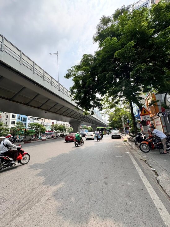 BÁN ĐẤT TẶNG NHÀ MẶT PHỐ MINH KHAI KINH DOANH VÔ ĐỐI 36 TỶ MẶT TIỀN 4M