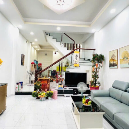 NHÀ 3 TẦNG GẦN LÊ VĂN THỊNH – SỔ RIÊNG – Ô TÔ TỚI CỬA chỉ nhỉnh 7 TỶ