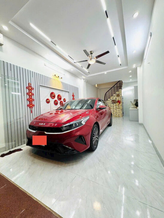 BÁN NHÀ NGUYỄN VĂN CỪ, TRUNG TÂM PHƯỜNG BỒ ĐỀ , GARA Ô TÔ, MẶT NGÕ THÔNGH, 5 TẦNG