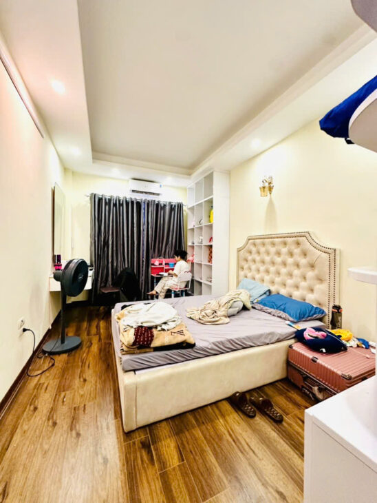 Bán Nhà 5 Tầng Cực Đẹp Gần Aeon Mall Long Biên 30m² Giá Chỉ 5,7 Tỷ