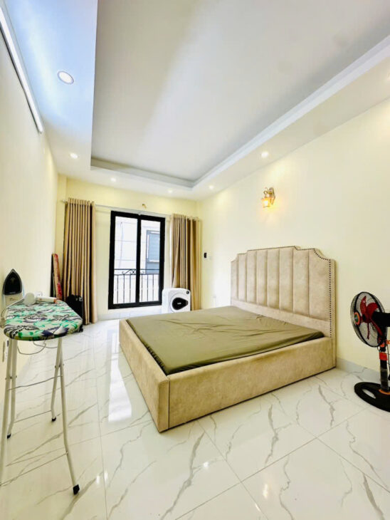 Bán Nhà 5 Tầng Cực Đẹp Gần Aeon Mall Long Biên 30m² Giá Chỉ 5,7 Tỷ