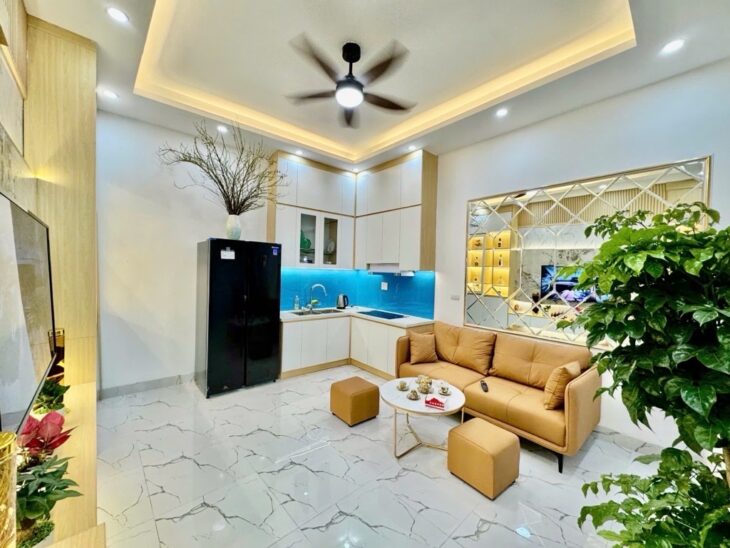 BÁN NHÀ DÂN XÂY PHỐ HOÀNG MAI-3 TẦNG-39M2 -MT 4 M GIÁ CHỈ 5,6 TỶ