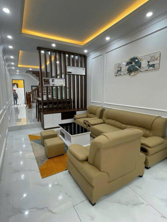 CHO THUÊ NHÀ NGỌC THỤY – 43M² x 4 TẦNG – FULL NỘI THẤT – 13 TRIỆU/THÁNG