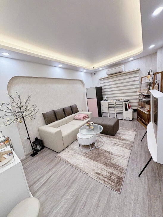 NHÀ ĐẸP GỐC ĐỀ FULL ĐỒ – NGÕ RỘNG DT 30m2 5 tầng MT 3.5m Giá 8.6 tỷ