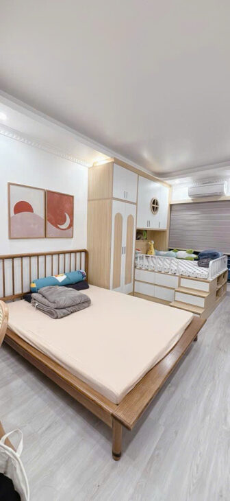 NHÀ ĐẸP GỐC ĐỀ FULL ĐỒ – NGÕ RỘNG DT 30m2 5 tầng MT 3.5m Giá 8.6 tỷ