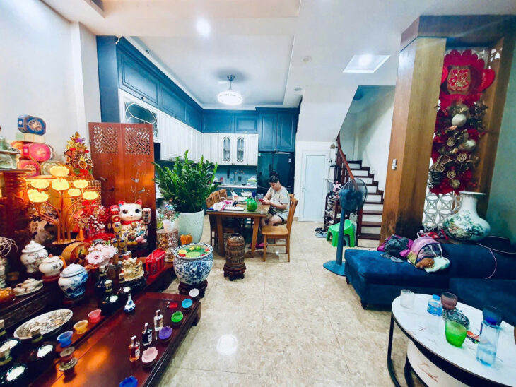 NHÀ ĐẸP HỒ ĐẮC DI – NGÕ ĐẸP – GẦN Ô TÔ DT 39m3 6 tầng MT 5.3m Giá 9.7 tỷ