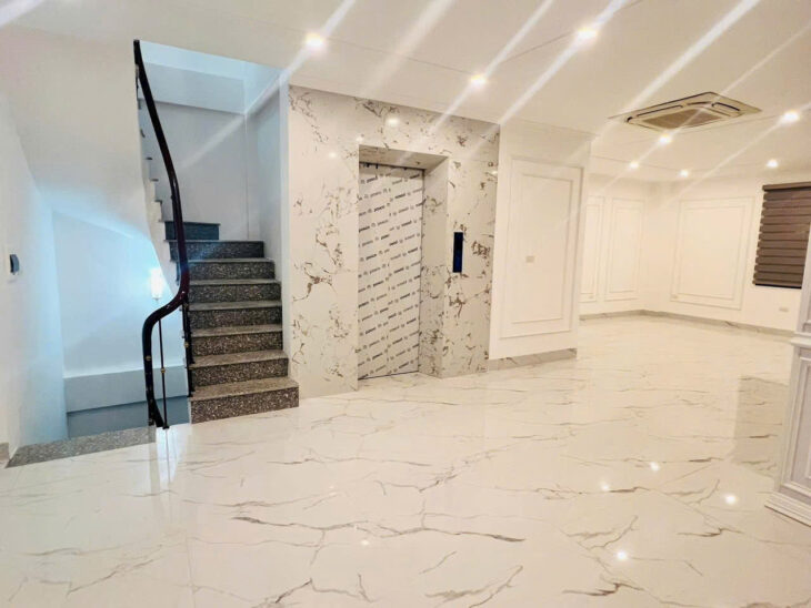 Khuât Duy Tiến Thang Máy – Kinh Doanh Oto Đỗ Cửa DT 50m x 8 tầng Giá 25.9 tỷ