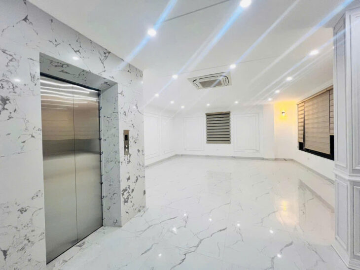 Khuât Duy Tiến Thang Máy – Kinh Doanh Oto Đỗ Cửa DT 50m x 8 tầng Giá 25.9 tỷ