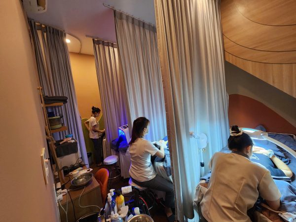 Quận 3 ! Sang Spa – Nail – Gội, nằm tại Trần Quang Diệu,Quận 3 – khu vực dân cư đông, Tel :