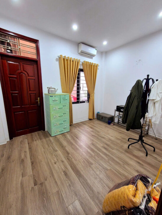 NHÀ ĐẸP KHƯƠNG TRUNG – LÔ GÓC – DT 36m2 5 tầng mặt tiền 4.1m Giá 8.5 tỷ