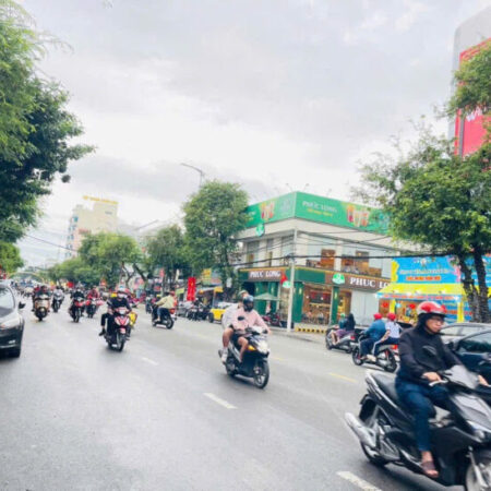 BÁN NHÀ MẶT TIỀN KINH DOANH TẠI THÁI NGUYÊN, NHA TRANG ĐANG CHO THUÊ TẠO DÒNG TIỀN HÀNG THÁNG